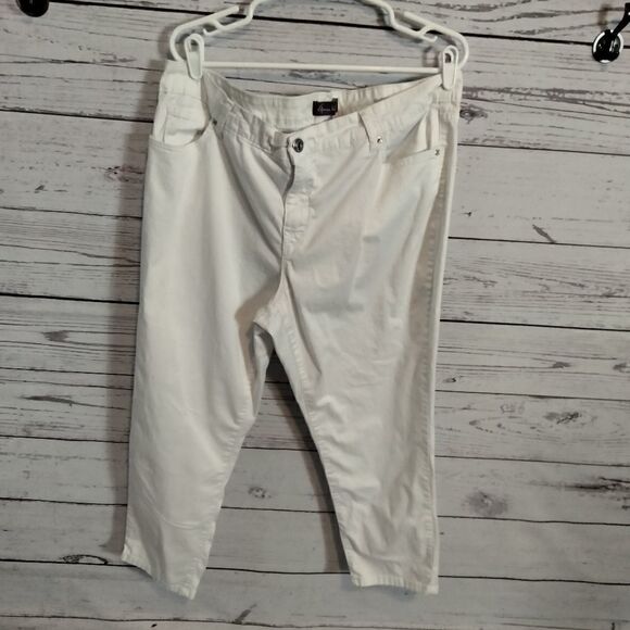 "Gloria Vanderbilt" woman's jeans 👖 - Picture 1 of 6